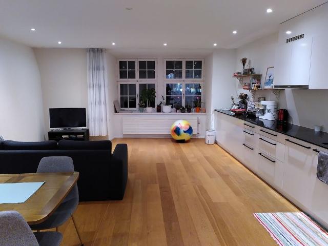 2.5 Zimmer, 85 m², 1. Stock