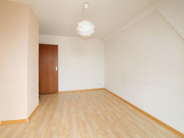 2.5 Zimmer, 80 m², 3. Stock