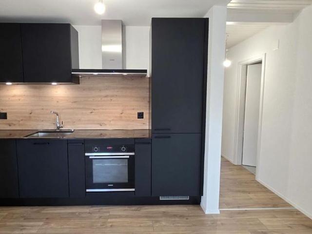 2.5 Zimmer, 80 m², 3. Stock