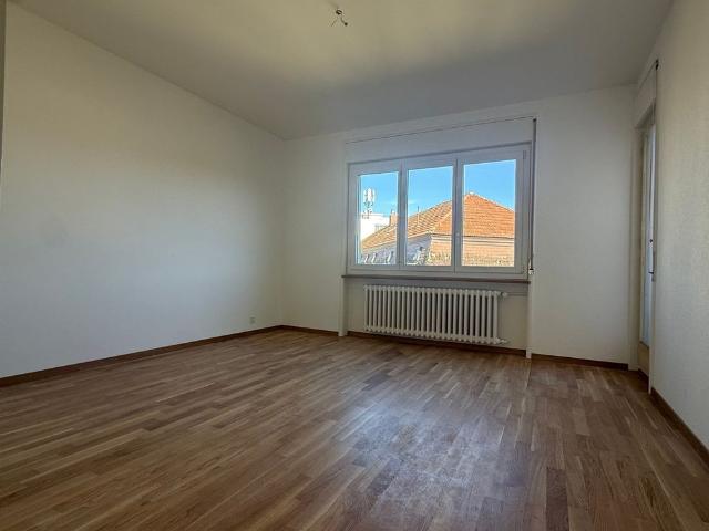 2.5 Zimmer, 80 m², 3. Stock