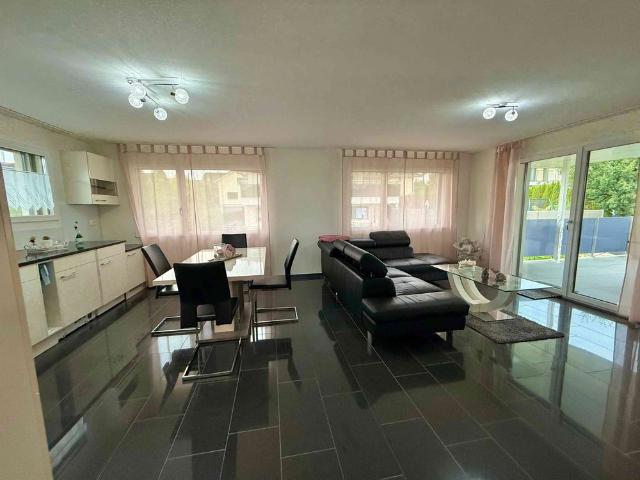 2.5 Zimmer, 80 m², 1. Stock