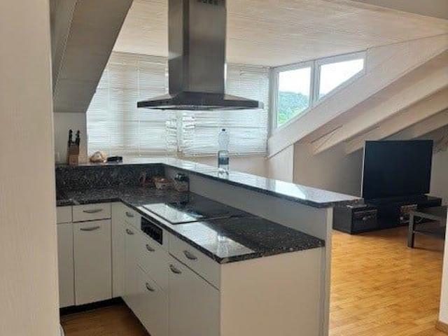 2.5 Zimmer, 80 m², 4. Stock