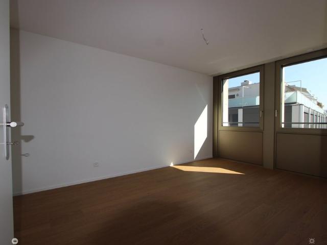 2.5 Zimmer, 80 m², 5. Stock