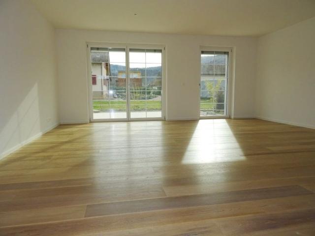 2.5 Zimmer, 80 m², EG