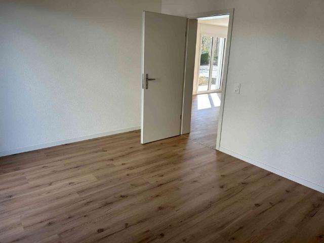 2.5 Zimmer, 80 m², EG