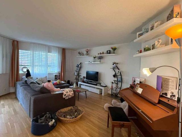 2.5 Zimmer, 80 m², EG