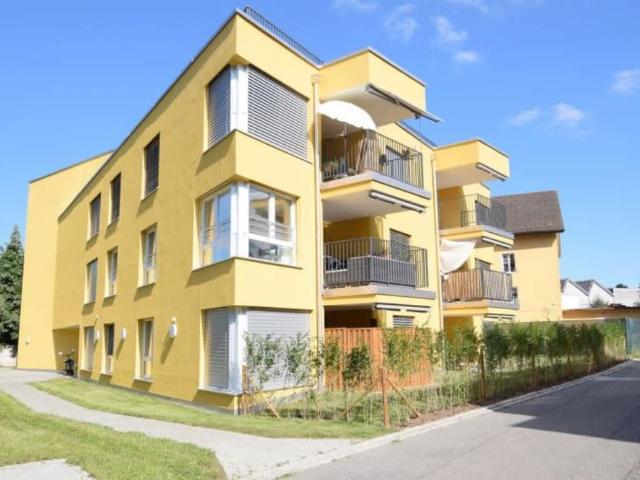 2.5 Zimmer, 80 m², EG