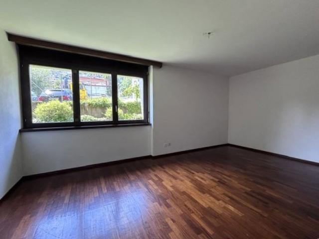 2.5 Zimmer, 80 m², EG