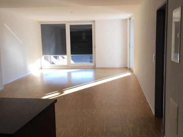 2.5 Zimmer, 81 m², 2. Stock