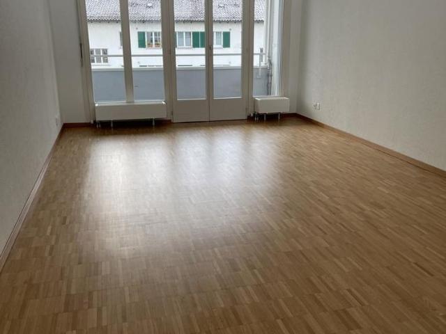 2.5 Zimmer, 81 m², 2. Stock