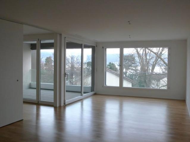 2.5 Zimmer, 82 m², EG
