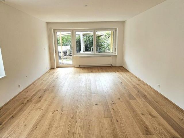 2.5 Zimmer, 83 m², EG