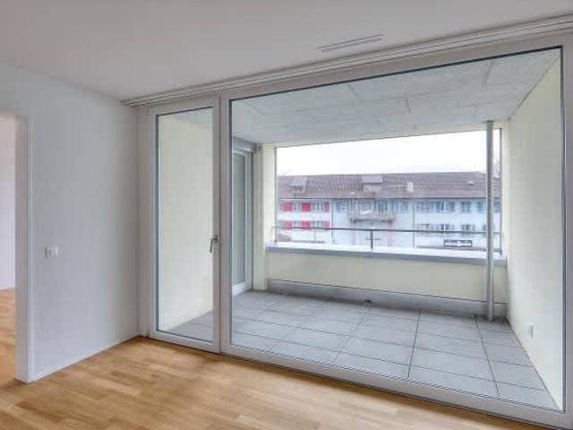 2.5 Zimmer, 95 m², 3. Stock