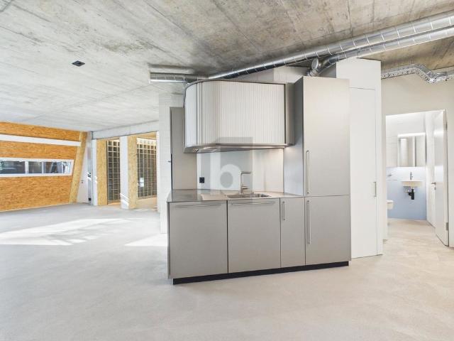 2.5 Zimmer, 95 m², 1. Stock