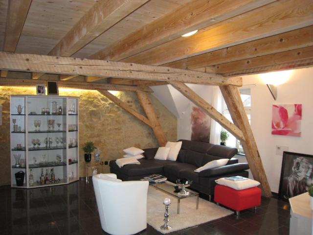 2.5 Zimmer, 95 m², 2. Stock
