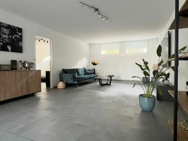 2.5 Zimmer, 97 m², EG
