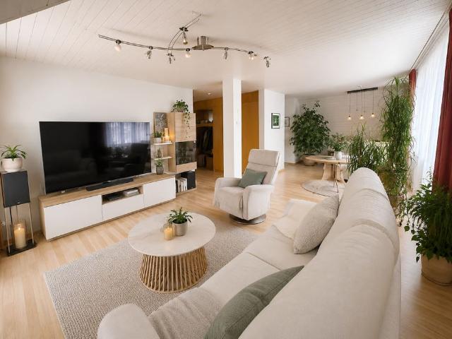 2.5 Zimmer, 98 m², 3. Stock