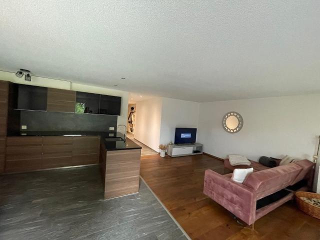2.5 Zimmer, 98 m², 1. Stock
