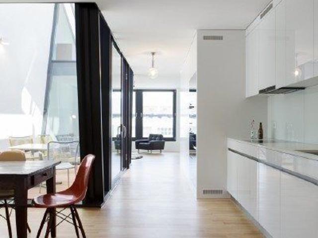 2.5 Zimmer, 98 m², 6. Stock