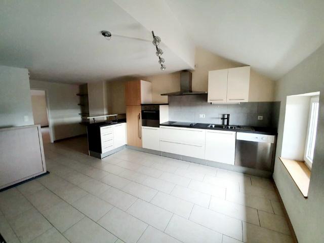 2.5 Zimmer, 90 m², 3. Stock