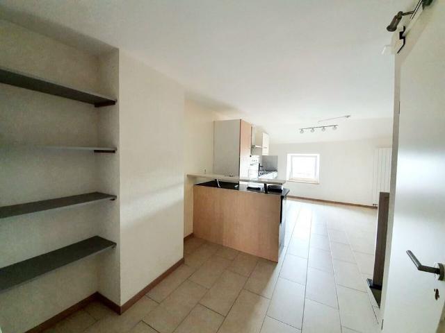 2.5 Zimmer, 90 m², 3. Stock