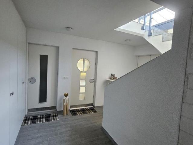 2.5 Zimmer, 90 m², Untergeschoss