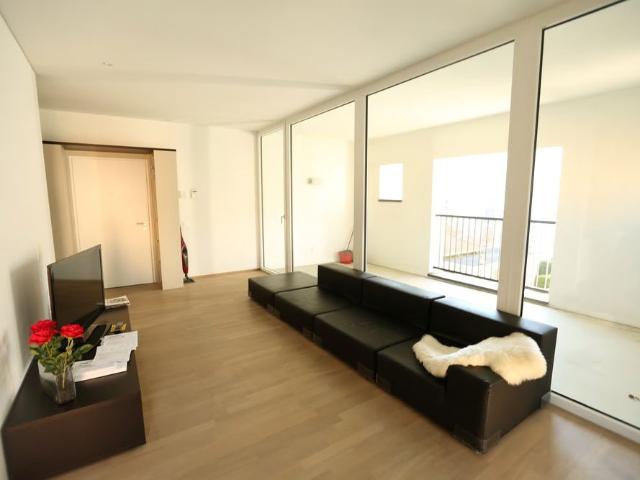 2.5 Zimmer, 91 m², 6. Stock