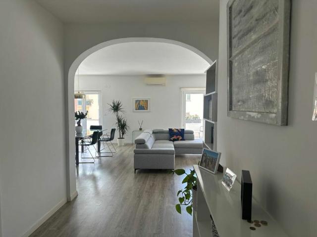 2.5 Zimmer, 92 m²