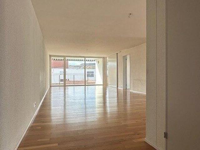 2.5 Zimmer, 92 m², 2. Stock