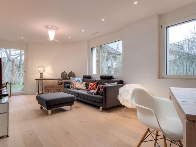 2.5 Zimmer, 92 m², EG