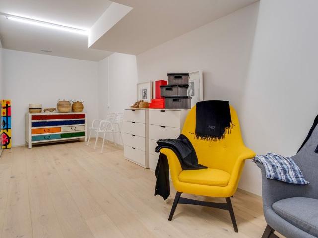 2.5 Zimmer, 92 m², EG