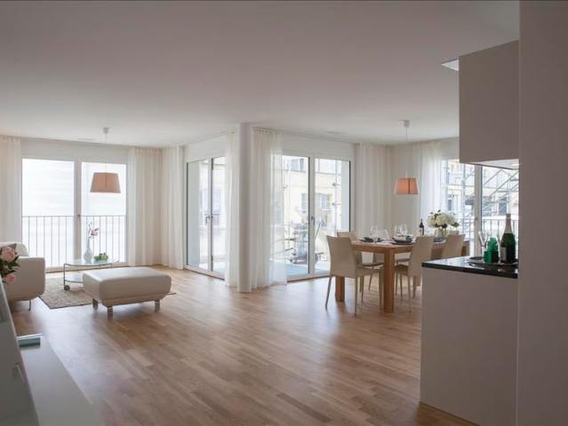 2.5 Zimmer, 93 m², 2. Stock