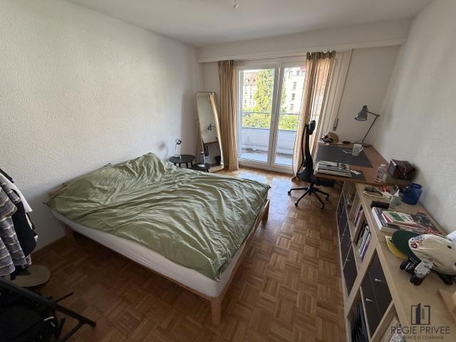 2.5 Zimmerwohnung im 2. Stock mit Balkon