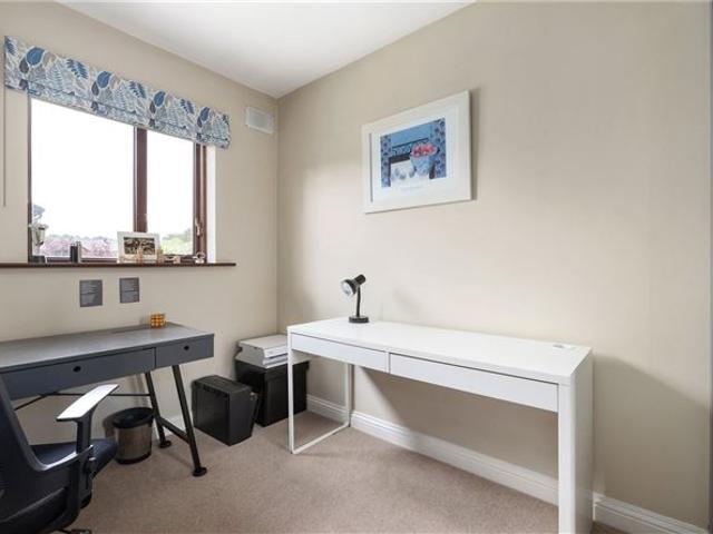 2,650 / month | 46 Merrion Park, Blackrock, Co. Dublin Ed Dempsey & Associates 5002 MyHome. Ie Lettings
