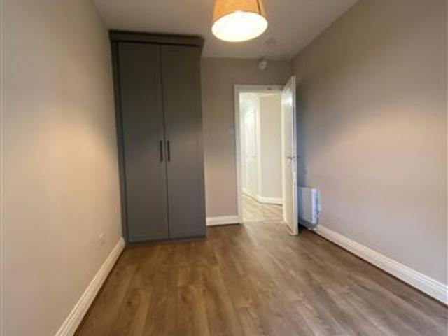 2,650 / month | 68 St. James's Wood, South Circular Road, Kilmainham, Dublin 8, D08AE19 MyHome. Ie Users 5021 MyHome. Ie Lettings