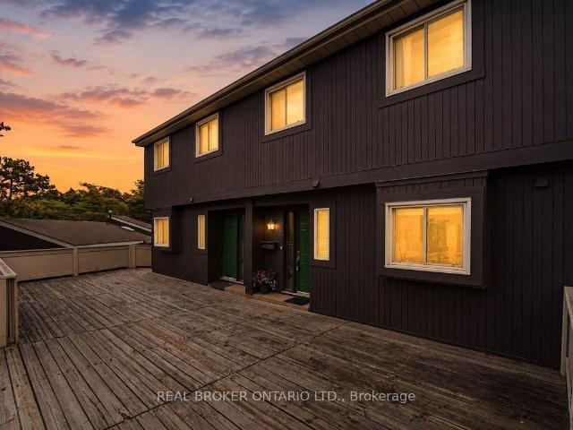 2 6855 Glen Erin Drive, Mississauga | 3Beds/2Bath, Townhouse, $624,900 | Condos. Ca