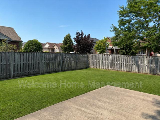 $2,695 / 3 br / 2 ba /