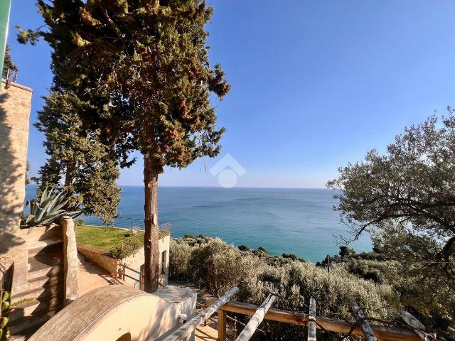 2.600 / mese, 88 Mq Tecnocasa.it 61195675