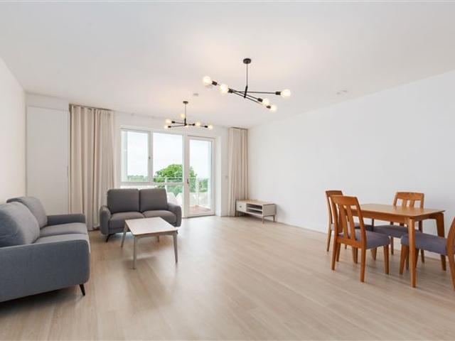 2,600 / month | Crofton Hall, Hamilton Park, Castleknock, Dublin 15 Sherry FitzGerald Lettings Sheehy 5010 MyHome. Ie Lettings