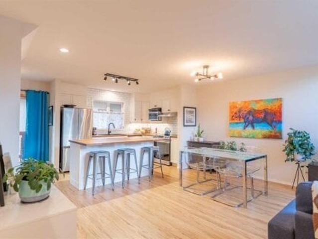 2 601 4th Street