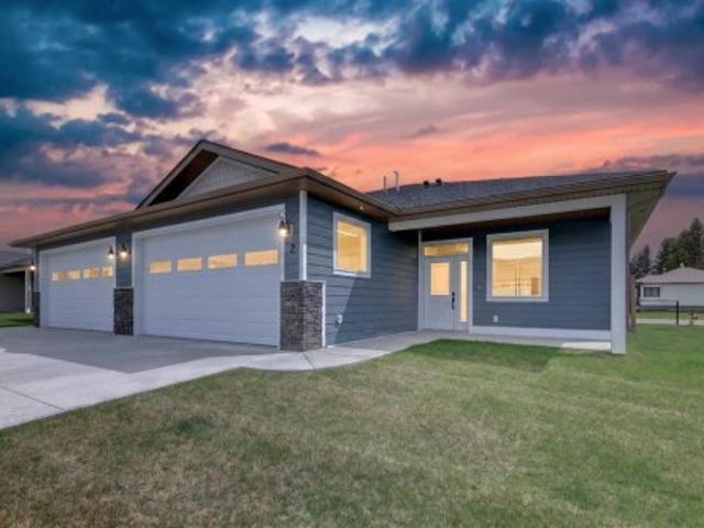 2 610 4 Avenue Sw, Sundre, AB, T0M 1X0 townhouse for sale | Listing ID A2314 | Royal LePage