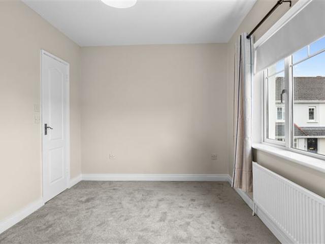 2,616 / month | 33 Holywell Square, Swords, County Dublin McCormack Estates 5019 MyHome. Ie Lettings