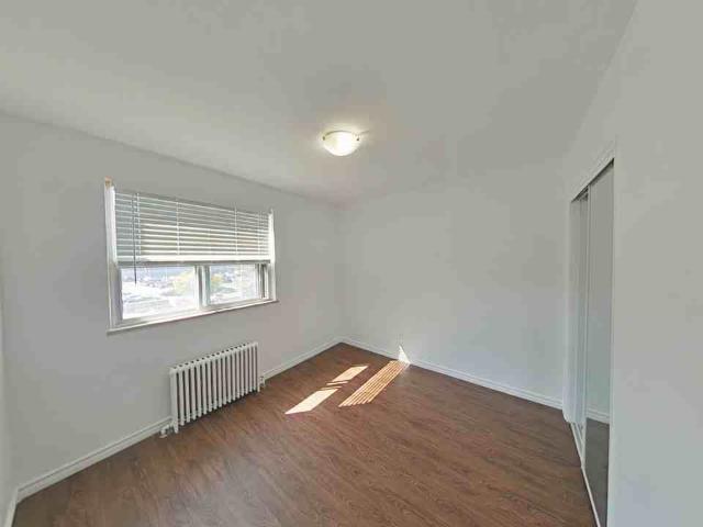 2 6 The Donway East 2 Bedroom Apartment for Rent at 6 The Donway E, Toronto, ON M3C 1X7 Sunnybrook York Mills