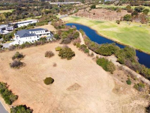 2 744 m² Land available in Steyn City