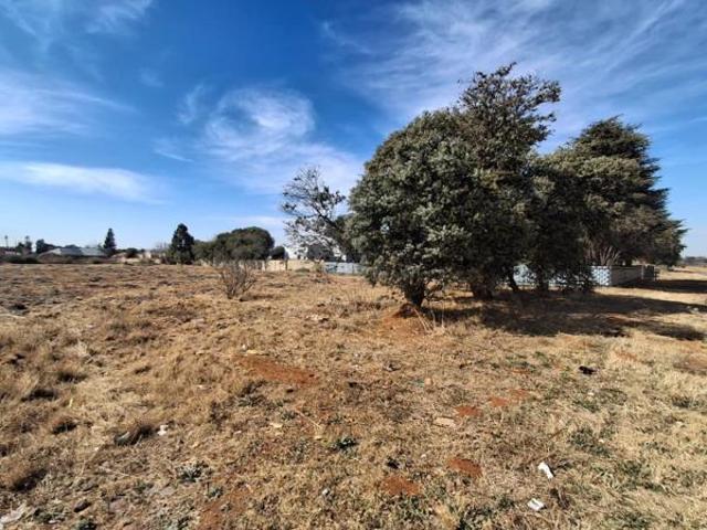 2 764 m² Land available in Henley on Klip