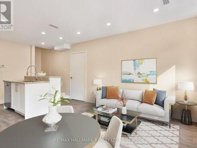 2 795 Broadview Avenue, Toronto, ON, M4K 2P8 house for lease | Listing ID E13118 | Royal LePage