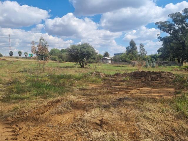 2 855 m² Land available in Balfour
