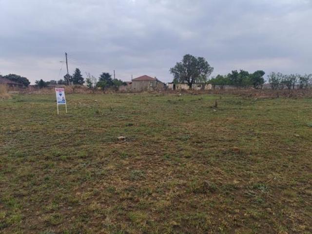 2 855 m² Land available in Balfour