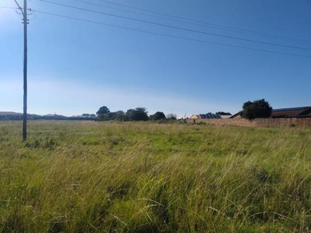 2 855 m² Land available in Balfour