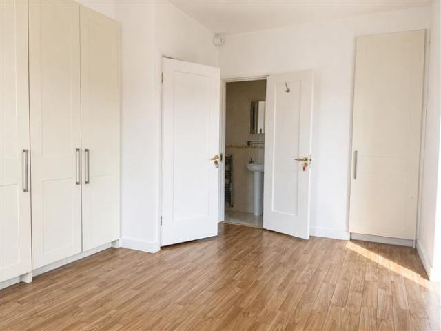 2,800 / month | Apartment 29, Pembroke Court, 75/77 Pembroke Road, Ballsbridge, Dublin 4 BROE Auctioneers 4648 MyHome. Ie Lettings